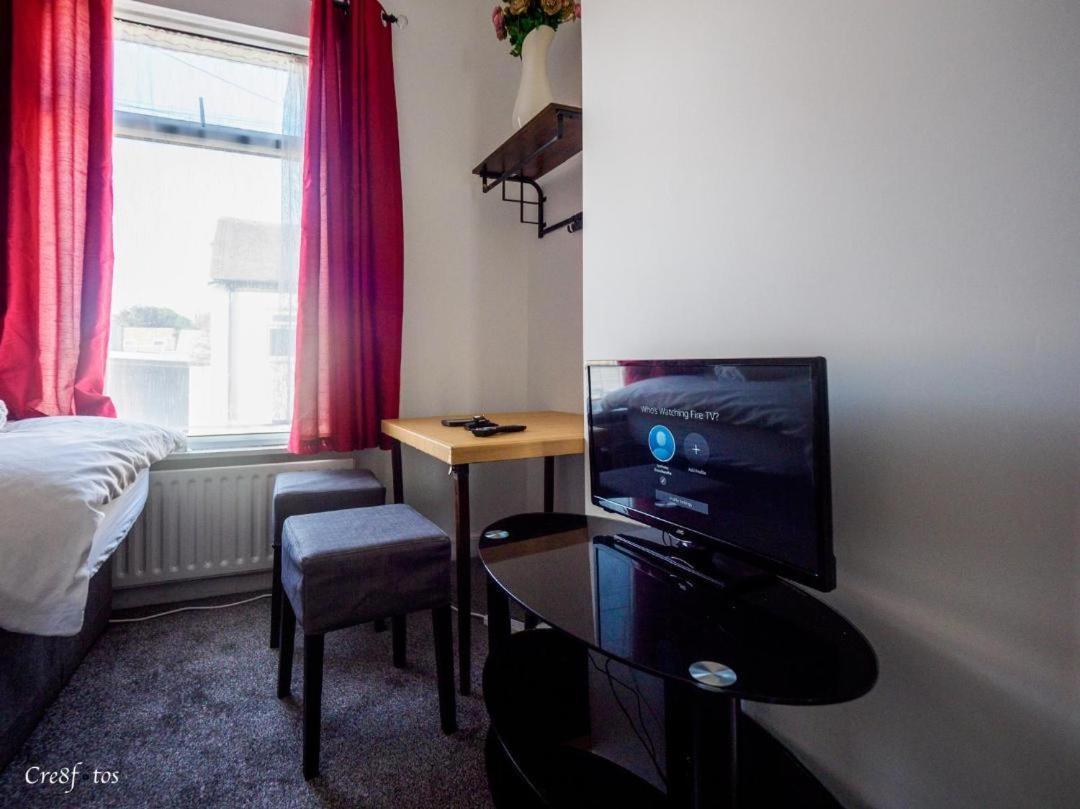12 Cornwallis Lodge Family Room 2 Stoke-on-Trent Kültér fotó